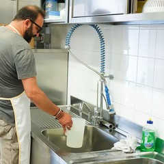 Gli invisibili volontari della “Casa Accoglienza Santa Maria Goretti” di Andria