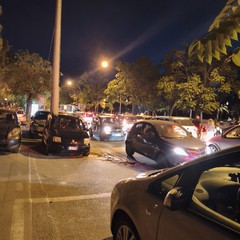 Parcheggio selvaggio su viale Gramsci