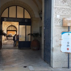 seggio per l'elezione del nuovo presidente della provincia Bat