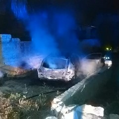 Auto data alle fiamme nei pressi di via vecchia Canosa