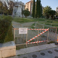 villa comunale e monumento ai caduti chiusi alla cittadinanza