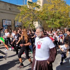 Il quartiere di Santa Maria Vetere in festa per la “Corsa dei Santi”