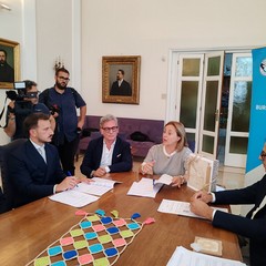 Firma protocollo Comune di Andria e Consorzio Burrata