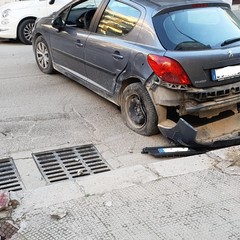 Incidente stradale con feriti all'incrocio tra via Fleming e viale Trentino