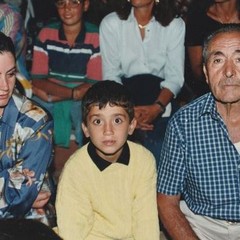 Nicola Fusiello con la figlia Grazia ed al centro uno dei suoi nipoti