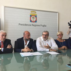 conferenza stampa rifiuti presso regione