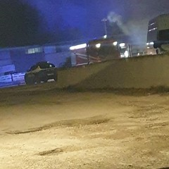 Vasto incendio in un capannone sull'Andria Corato: