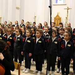 dolci note natalizie del coro "Cotugno in Canto"