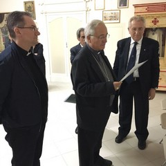 Mons. Mansi visita sezione Ordine Equestre del S. Sepolcro di Gerusalemme