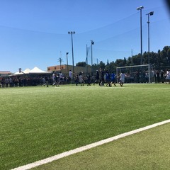 Al liceo Nuzzi, i docenti battono a calcio gli studenti