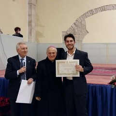 Spettacolo scritto e recitato da Luigi Di Schiena "I guantoni dello zingaro"