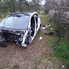 auto rubata scoperta in contrada Posta di mezzo