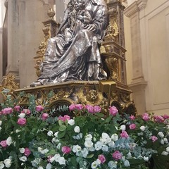 Processione con il simulacro della Madonna dei Miracoli