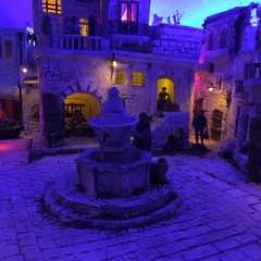 Dal condominio di via Milite Ignoto n. 11 un presepe artistico realizzato dal polistirolo