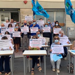 Sit-in dei dirigenti scolastici