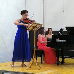 Sabina Sellitri al pianoforte e Cecilia Rossi al violino