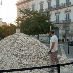 "Madre Natura" di Dario Agrimi in piazza Catuma ad Andria