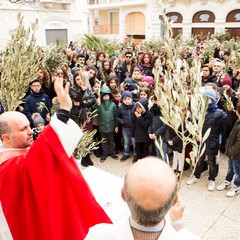 Commemorazione dell'Ingresso di Gesu' in Gerusalemme per le vie della Parrocchia di Gesù Crocifisso di Andria