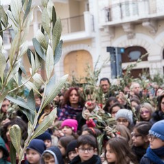 Commemorazione dell'Ingresso di Gesu' in Gerusalemme per le vie della Parrocchia di Gesù Crocifisso di Andria