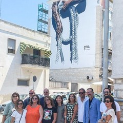 Inaugurato il murales “Umani in cima” del CPIA Bat "Gino Strada"