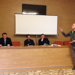 Incontro chiostro