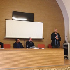 Incontro chiostro