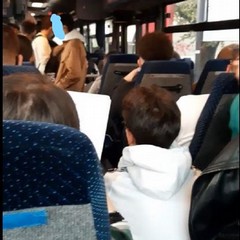 InkedAssenza di mascherine e distanziamento nei mezzi di trasporto LI