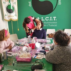Calcit, laboratori di bellezza gratuiti per donne