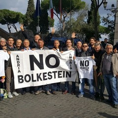 manifestazione venditori ambulanti