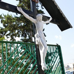 Riconsegnato alla città il  Cristo deturpato