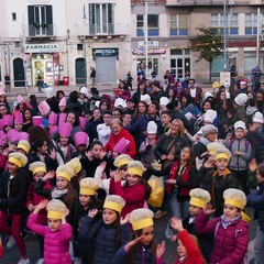 “Di una cosa c’è bisogno” e “Ci prendo gusto”