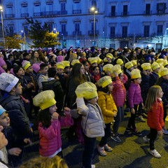 “Di una cosa c’è bisogno” e “Ci prendo gusto”