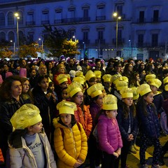 “Di una cosa c’è bisogno” e “Ci prendo gusto”