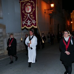 Un lunghissimo corteo ha accompagnato la Sacra Spina dalla parrocchia di Gesù Crocifisso alla Cattedrale