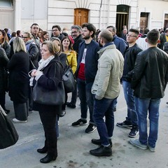 Nel venerdì di Passione gli sguardi  dei fedeli hanno toccato le sacre immagini