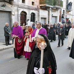 Venerdì Santo ‘senza popolo’ e a ‘porte chiuse’