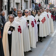 Venerdì Santo ‘senza popolo’ e a ‘porte chiuse’