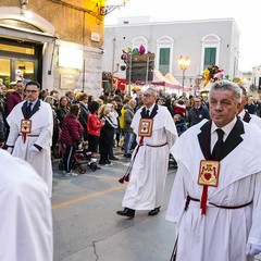 Venerdì Santo ‘senza popolo’ e a ‘porte chiuse’