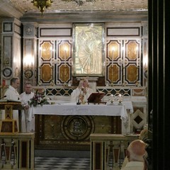 Basilica di Santa Maria dei Miracoli - celebrazione Eucaristica del Vescovo S.E. Mons. Luigi Mansi a conclusione anno sociale  dei Cavalieri dell’O.E.S.S.G.