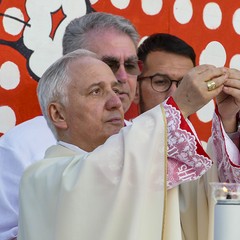 Il Corpus Domini in processione per le vie della città di Andria