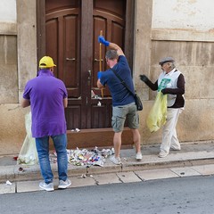 Un’azione di pulizia dell’Associazione 3 Place di Andria  insieme ai volontari della Parrocchia Gesù Crocifisso