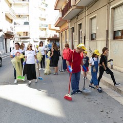 Un’azione di pulizia dell’Associazione 3 Place di Andria  insieme ai volontari della Parrocchia Gesù Crocifisso