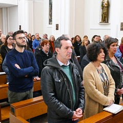 Don Geremia Acri consegna il “Grembiule del Servizio”