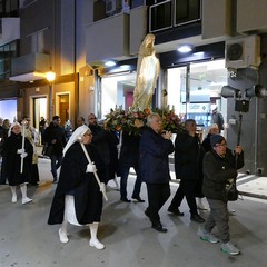 Lunga processione per la 28^ giornata del Malato