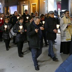 Lunga processione per la 28^ giornata del Malato