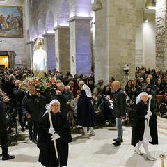 Lunga processione per la 28^ giornata del Malato