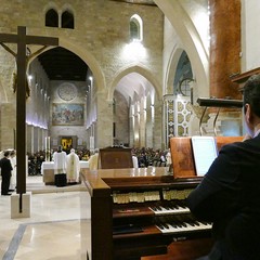 Lunga processione per la 28^ giornata del Malato