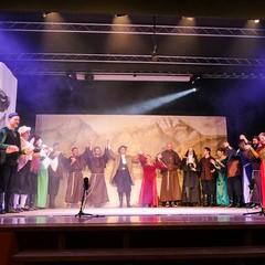 Grande successo per la compagnia teatrale “Hurricane”