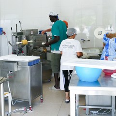 L’eccellenza dei taralli “A Mano Libera “prodotti alla “ Masseria Senza Sbarre”