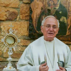 Adorazione Eucaristica a San Vittore